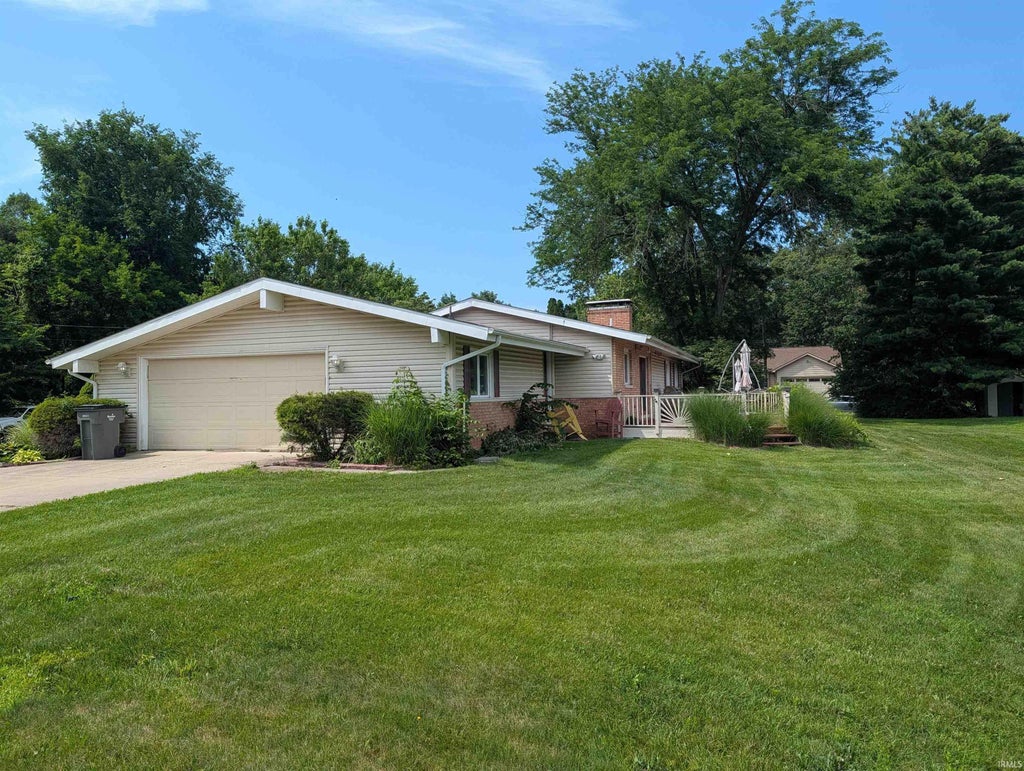 Photo of 54074 Echo Lane, Bristol, IN 46507 (MLS # 202631425)