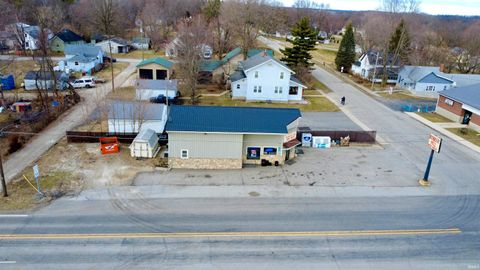 Tiny photo for 100 W Broadway Street, Bunker Hill, IN 46914 (MLS # 202606744)