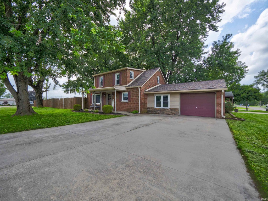 Photo of 191 Roosevelt Drive, Princeton, IN 47670 (MLS # 202627843)