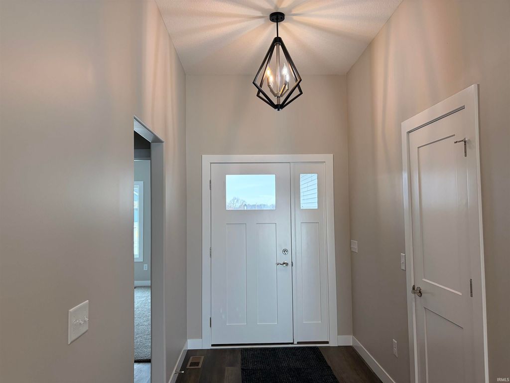 Photo of 5591 BROAD FIELDS Cove, Fort Wayne, IN 46818 (MLS # 202601438)