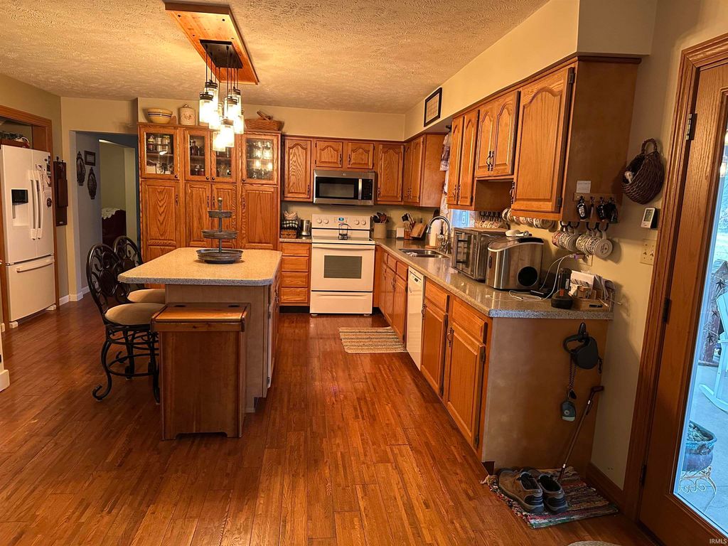 Photo of 9490 W 1000 N, Elwood, IN 46036 (MLS # 202606755)