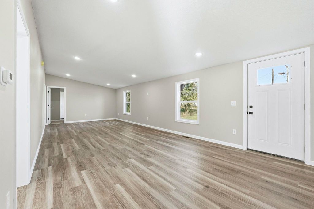 Photo of 406 W Lincoln Street, Ashley, IN 46705 (MLS # 202540898)