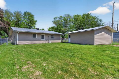 Tiny photo for 1025 DANBURY Drive, Kokomo, IN 46901 (MLS # 202614682)