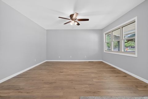 Tiny photo for 1025 DANBURY Drive, Kokomo, IN 46901 (MLS # 202614682)