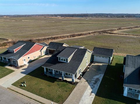 Tiny photo for 1330 Helen Court, Boonville, IN 47601 (MLS # 202622760)