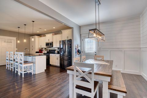 Tiny photo for 1330 Helen Court, Boonville, IN 47601 (MLS # 202622760)