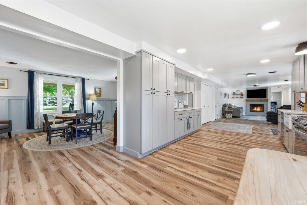 Photo of 7018 Kings Row, Woodburn, IN 46797 (MLS # 202626330)