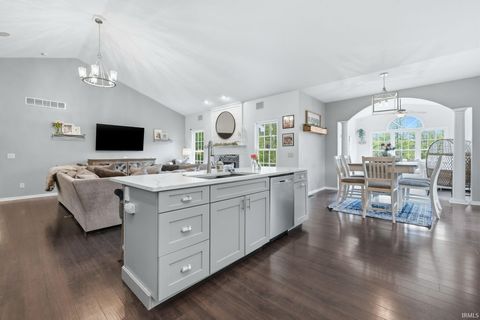 Tiny photo for 284 S Cross Creek Way Way, Columbia City, IN 46725 (MLS # 202618646)