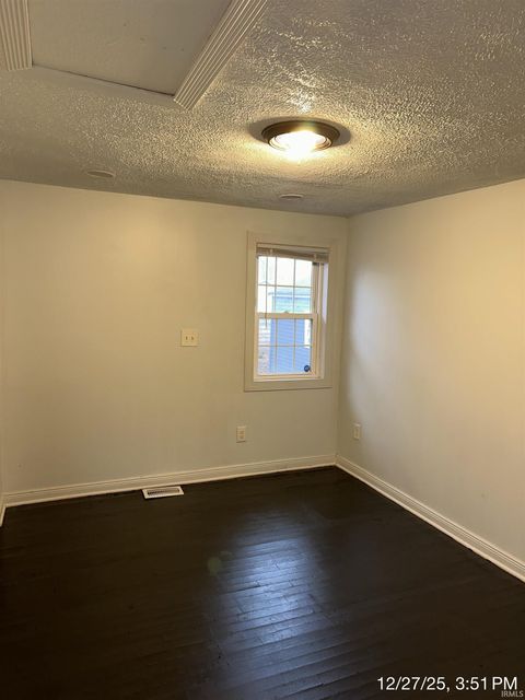 Tiny photo for 1009 E Spraker Street, Kokomo, IN 46901 (MLS # 202549793)