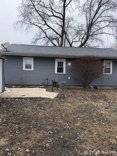 Tiny photo for 1009 E Spraker Street, Kokomo, IN 46901 (MLS # 202549793)