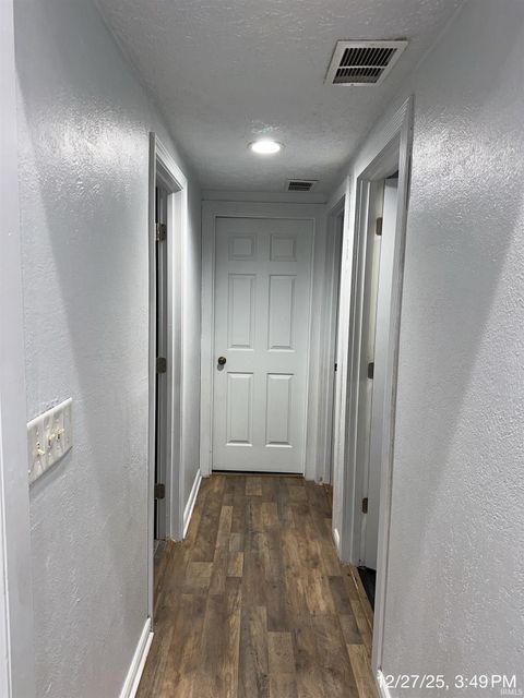 Tiny photo for 1009 E Spraker Street, Kokomo, IN 46901 (MLS # 202549793)