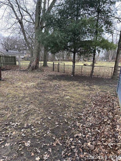 Tiny photo for 1009 E Spraker Street, Kokomo, IN 46901 (MLS # 202549793)