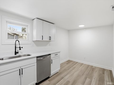 Tiny photo for 3508 E Wysor Street, Muncie, IN 47303 (MLS # 202609010)