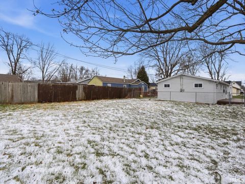 Tiny photo for 3508 E Wysor Street, Muncie, IN 47303 (MLS # 202609010)