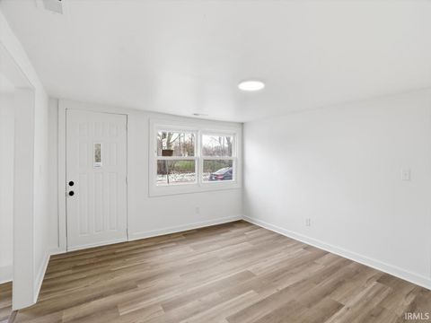 Tiny photo for 3508 E Wysor Street, Muncie, IN 47303 (MLS # 202609010)