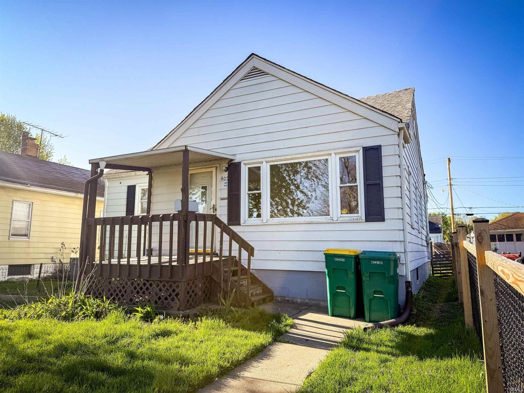 Photo of 405 W 13th Street, Mishawaka, IN 46544 (MLS # 202613947)