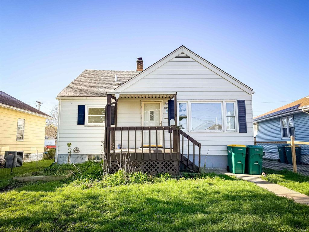 Photo of 405 W 13th Street, Mishawaka, IN 46544 (MLS # 202613947)