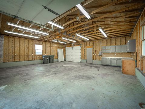 Tiny photo for 2615 Buchanan Road, Evansville, IN 47720 (MLS # 202612146)