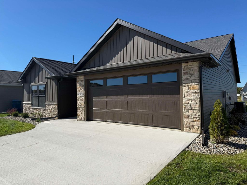 Photo of 2023 Linchel Court, Angola, IN 46703 (MLS # 202542368)