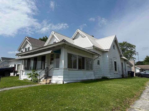 Photo of 1903 H Street ST, Bedford, IN 47421 (MLS # 202620192)