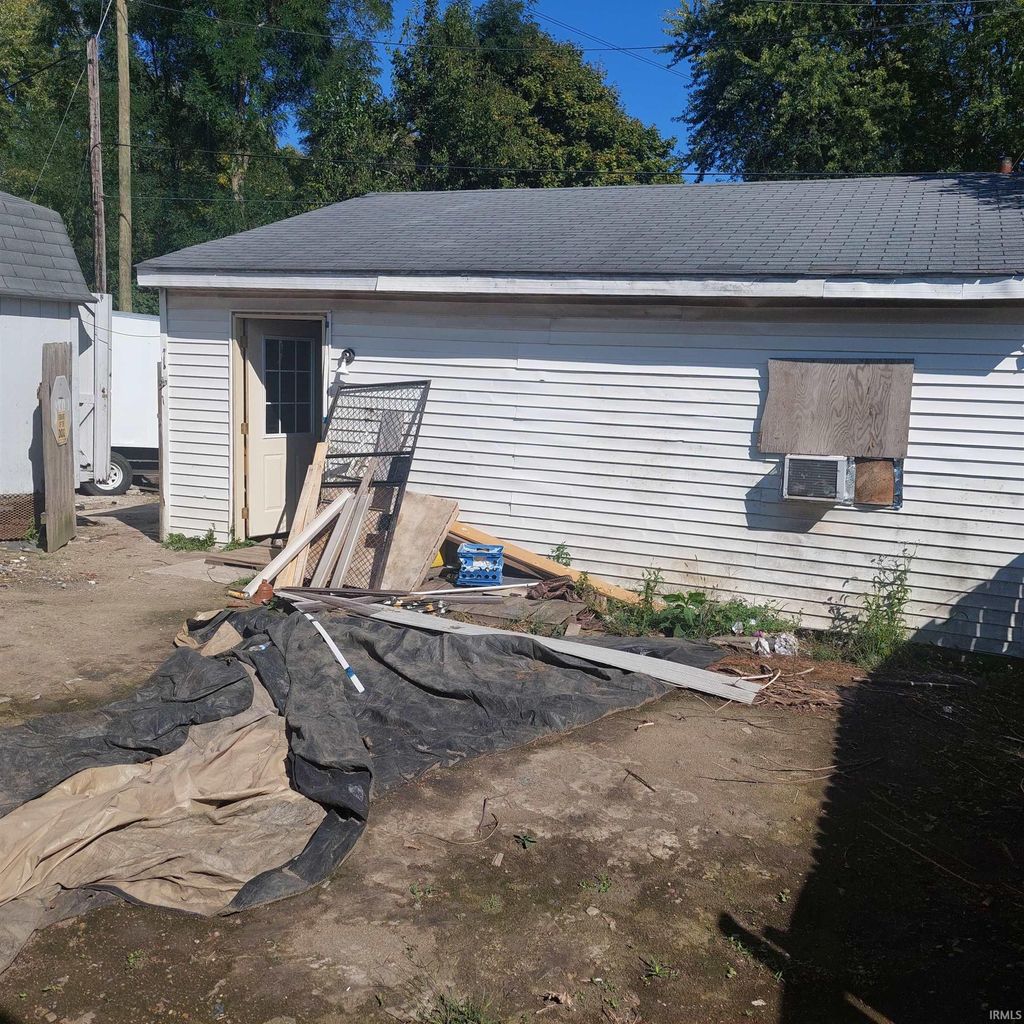 Photo of 3823 Walnut Street, West Lafayette, IN 47906 (MLS # 202539535)