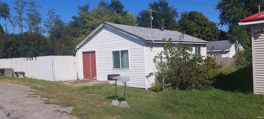 Photo of 3823 Walnut Street, West Lafayette, IN 47906 (MLS # 202539535)