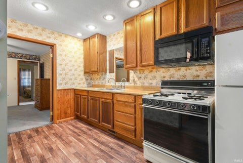 Tiny photo for 53316 Nadine Street, South Bend, IN 46637 (MLS # 202636196)