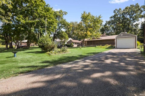 Tiny photo for 53316 Nadine Street, South Bend, IN 46637 (MLS # 202636196)