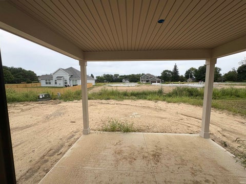 Tiny photo for 1563 Farm View Court, Huntertown, IN 46748 (MLS # 202638846)