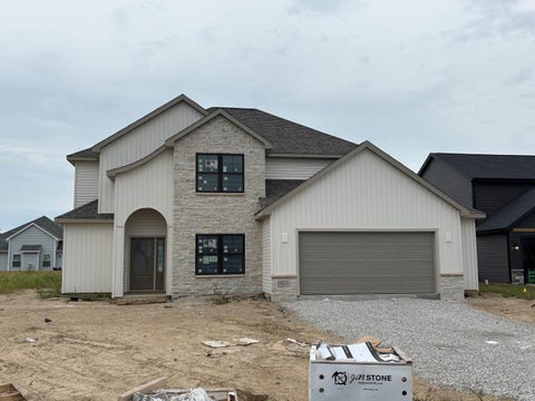 Tiny photo for 1563 Farm View Court, Huntertown, IN 46748 (MLS # 202638846)