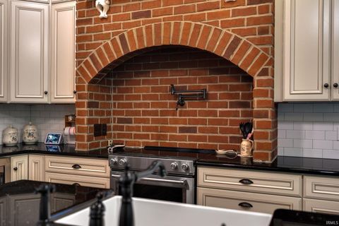 Tiny photo for 818 Emerald Drive, Lafayette, IN 47905 (MLS # 202603645)