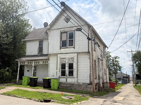 Tiny photo for 117-117 1/2 8th Street, Logansport, IN 46947 (MLS # 202625470)