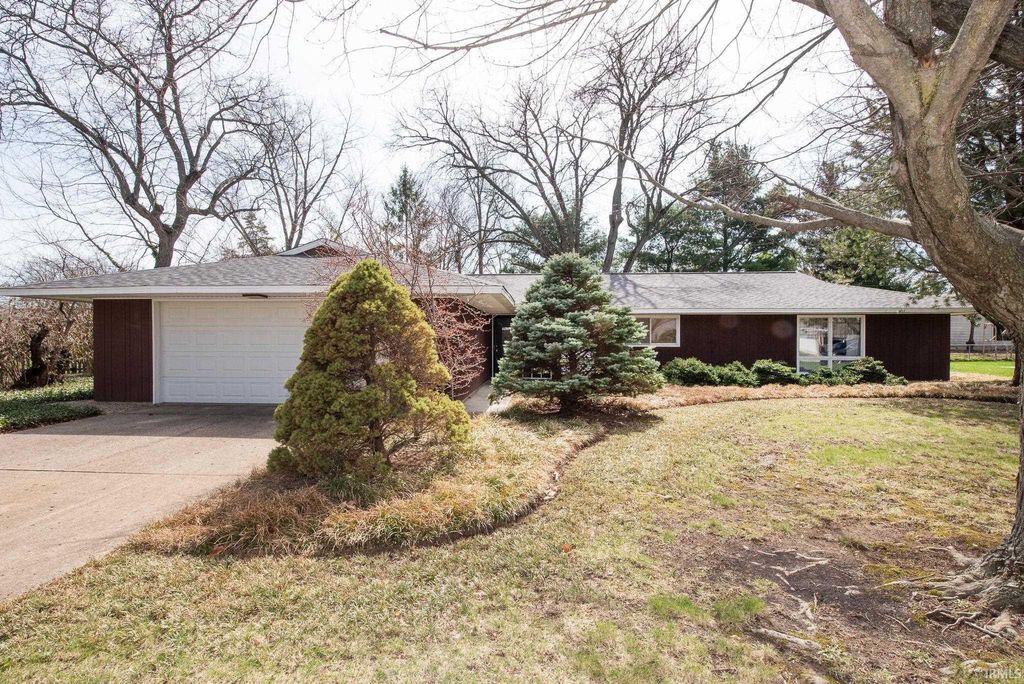 Photo of 819 Essex Street, West Lafayette, IN 47906 (MLS # 202610062)