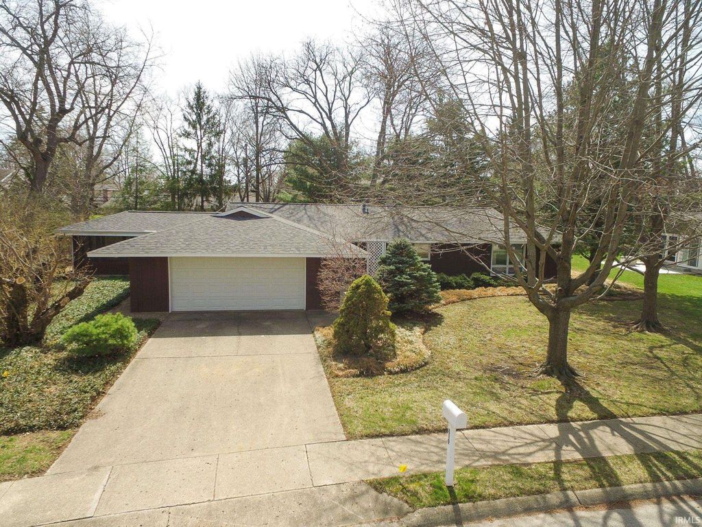 Photo of 819 Essex Street, West Lafayette, IN 47906 (MLS # 202610062)