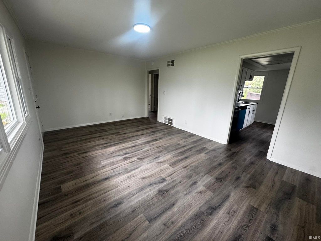 Photo of 5005 Lillie Street, Fort Wayne, IN 46806 (MLS # 202615572)