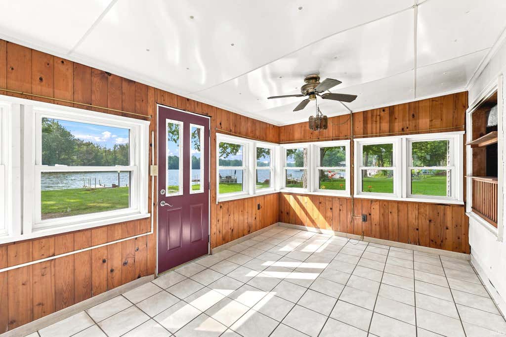 Photo of 1829 S 445 E, Lagrange, IN 46761 (MLS # 202629311)