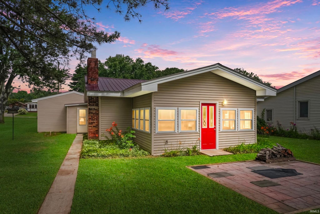 Photo of 1829 S 445 E, Lagrange, IN 46761 (MLS # 202629311)
