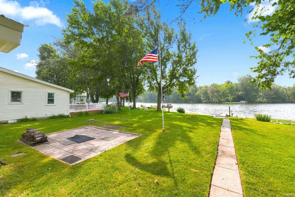 Photo of 1829 S 445 E, Lagrange, IN 46761 (MLS # 202629311)