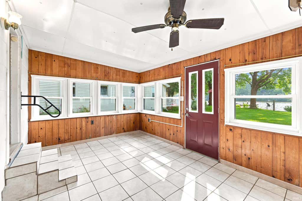 Photo of 1829 S 445 E, Lagrange, IN 46761 (MLS # 202629311)