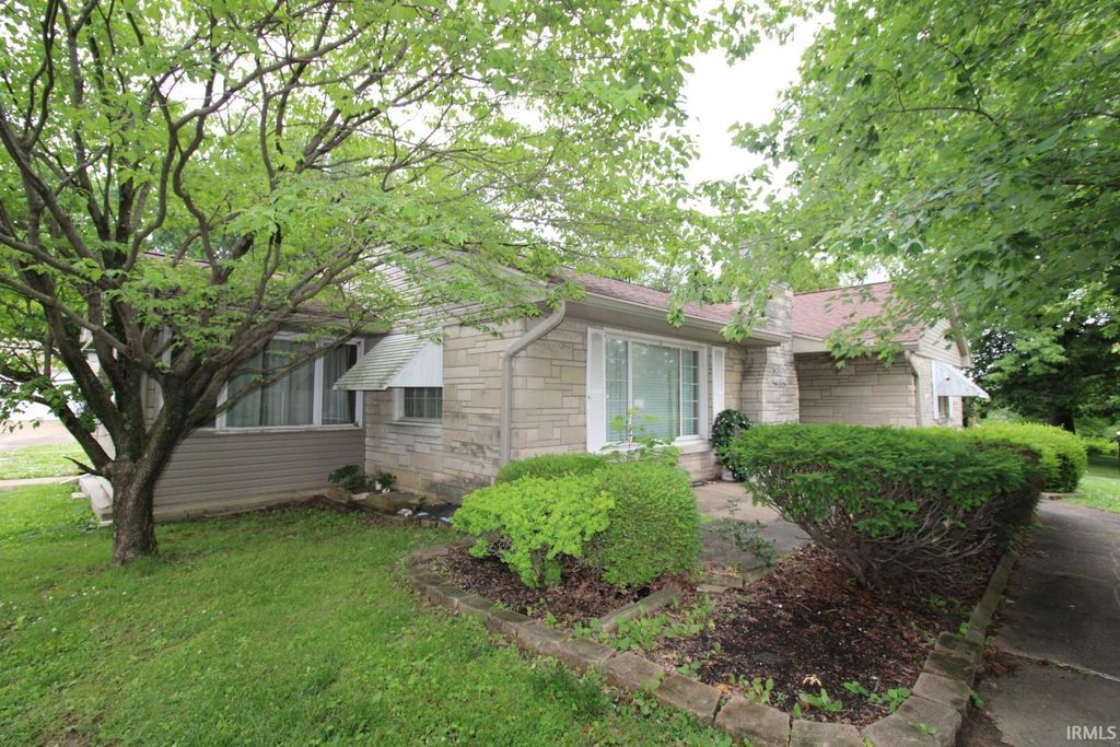 Photo of 2724 Capitol Boulevard, Evansville, IN 47711 (MLS # 202620247)