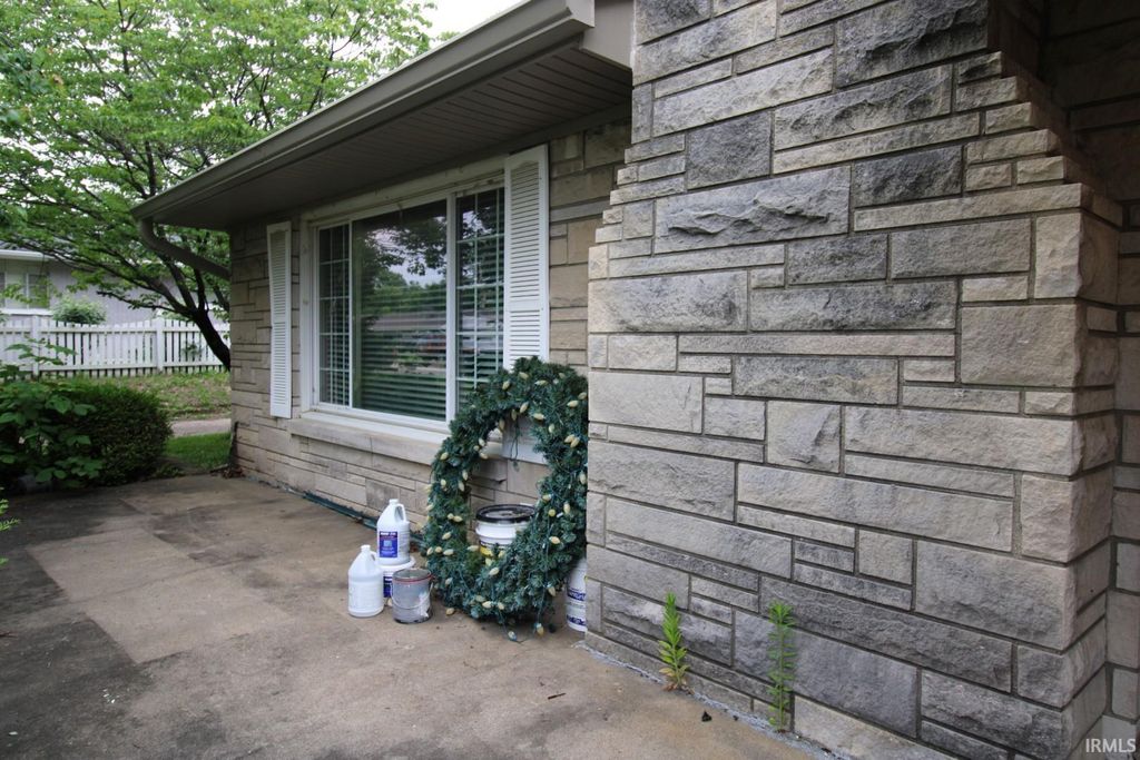 Photo of 2724 Capitol Boulevard, Evansville, IN 47711 (MLS # 202620247)