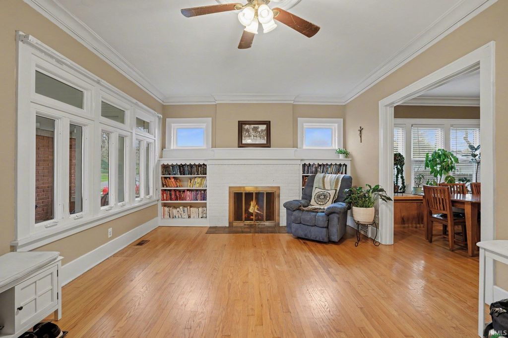 Photo of 226 Parkovash Avenue, South Bend, IN 46617 (MLS # 202612043)