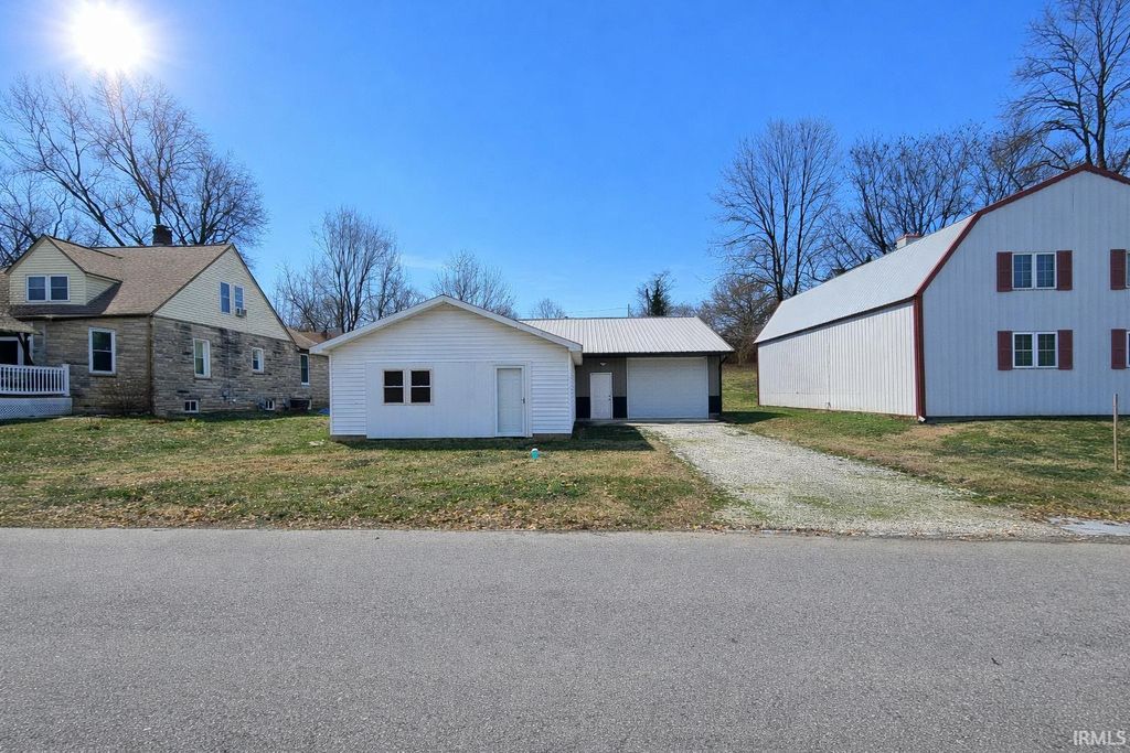 Photo of 608 NW 2nd Street, Washington, IN 47501 (MLS # 202549782)