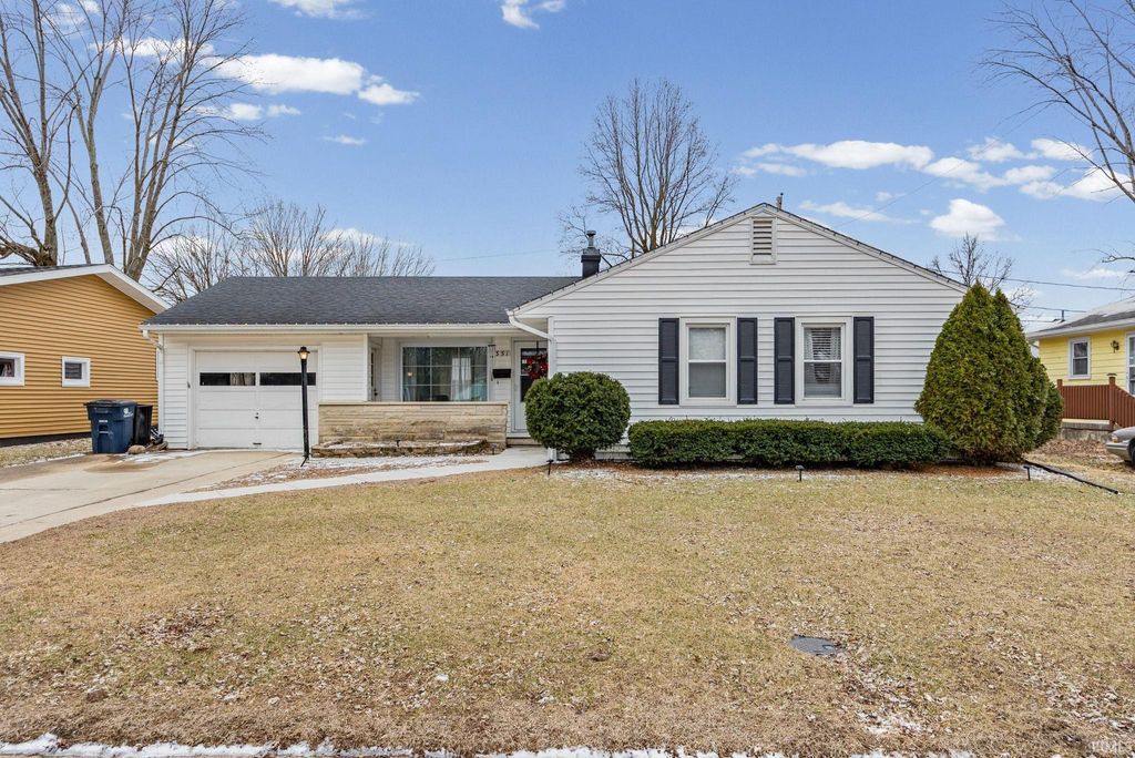 Photo of 351 Brightwood Drive, Frankfort, IN 46041 (MLS # 202605955)