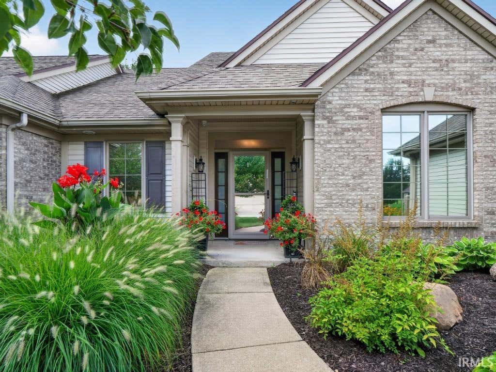 Photo of 2816 Covington Reserve Parkway, Fort Wayne, IN 46804 (MLS # 202633839)
