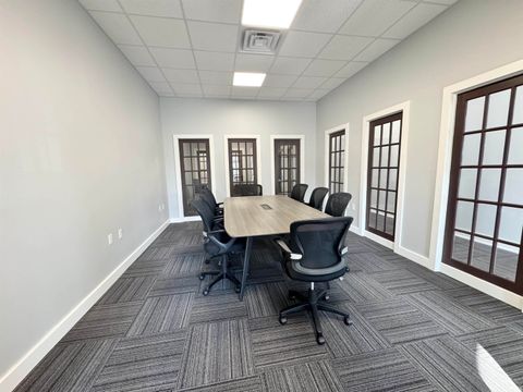 Tiny photo for 515 N Washington Street, Kokomo, IN 46901 (MLS # 202538274)