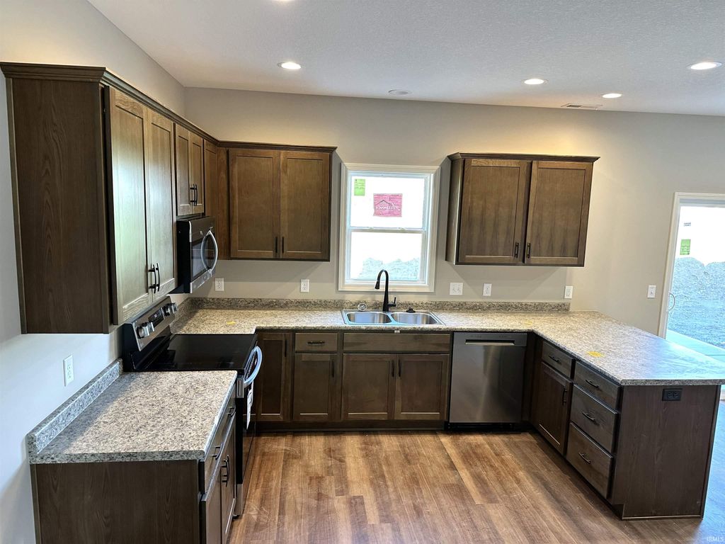 Photo of 6343 Rockingham Drive, Fort Wayne, IN 46835 (MLS # 202618322)