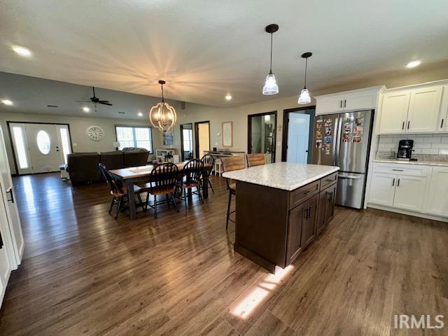 140 Knotting Hill Dr