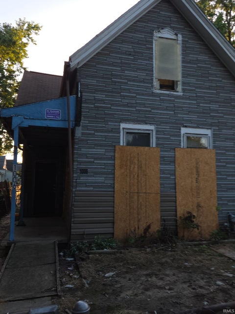 Photo of 1006 N Second Avenue, Evansville, IN 47710 (MLS # 202638693)