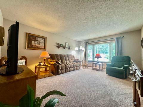 Tiny photo for 610 Oak Street, Peru, IN 46970 (MLS # 202609930)